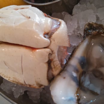Neptune Oyster - Crab claws - Seafood Near Me - Boston, Massachusetts Neptune Oyster - Crab claws - Seafood Near Me - Boston, Massachusetts