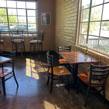 The Quail Covey - Nice inside seating area - Juice Bars & Smoothies Near Me - Patagonia, Arizona The Quail Covey - Nice inside seating area - Juice Bars & Smoothies Near Me - Patagonia, Arizona