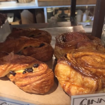 Saraghina Bakery - Bakeries Near Me - Brooklyn, New York Saraghina Bakery - Bakeries Near Me - Brooklyn, New York
