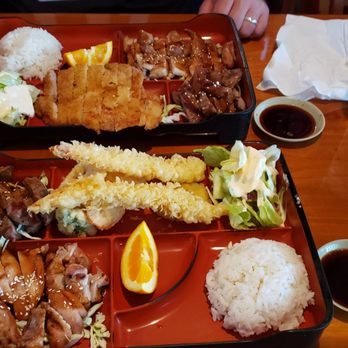 Hanami Sushi - Sushi Bars Near Me - Morgan Hill, California