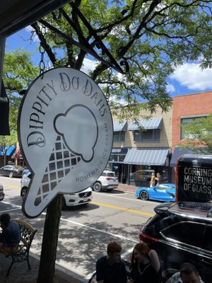 Dippity Do Dahs Homemade Ice Cream by null