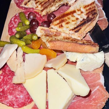 Cafe Napoli - Italian Near Me - Clayton, Missouri