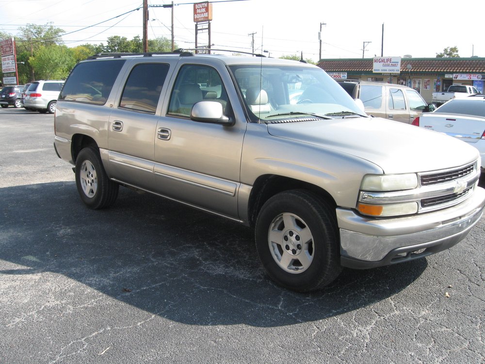 HAMMONDS TRUCK SALES Updated June 2024 6111 S Zarzamora St, San