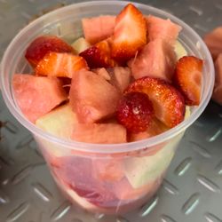 CocoRow - Pink Pineapple
Fruit Bowl