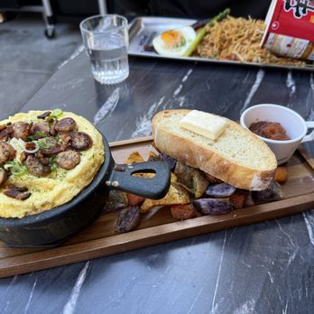 Sweet Maple - Soufflegg Skillet (The Francis-chicken mango sausage, crispy bacon and scallions) - New American Near Me - Walnut Creek, California Sweet Maple - Soufflegg Skillet (The Francis-chicken mango sausage, crispy bacon and scallions) - New American Near Me - Walnut Creek, California