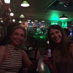 Molly Malones - The girls having a great time listening to some brilliant love music