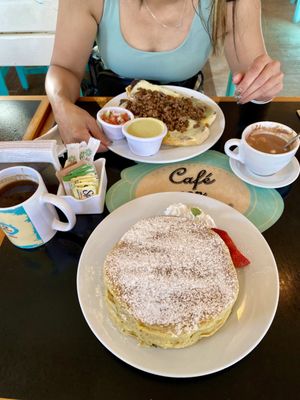 Café con Gracia by null