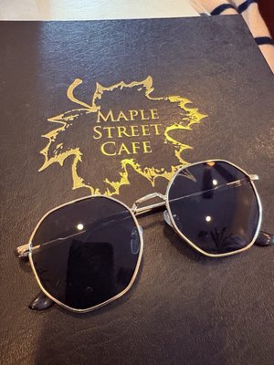 Maple Street Café by null