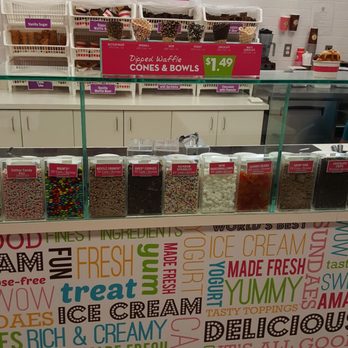 Marble Slab Creamery - a display of ice cream - Ice Cream & Frozen Yogurt Near Me - Toronto, Ontario Marble Slab Creamery - a display of ice cream - Ice Cream & Frozen Yogurt Near Me - Toronto, Ontario