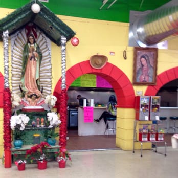 La Michoacana - Inside the grocery is an amazing authentic Mexican restaurant!! - Mexican Near Me - Fort Atkinson, Wisconsin