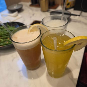 Supreme Dumplings - Yuzu Lychee Frozen Lemonade, Sunshine Lemonade, and Mango Tropical Iced Black Tea. - Shanghainese Near Me - Honolulu, Hawaii Supreme Dumplings - Yuzu Lychee Frozen Lemonade, Sunshine Lemonade, and Mango Tropical Iced Black Tea. - Shanghainese Near Me - Honolulu, Hawaii