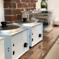 Luna Atelier Skin - Love clean wax pots!!!