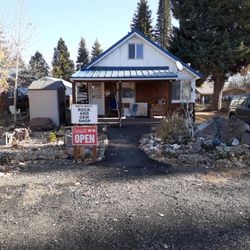 RUSTIC BEAUTY ROCK & GEM SHOP - WELCOME!