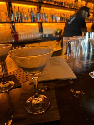 Swan Bar by null