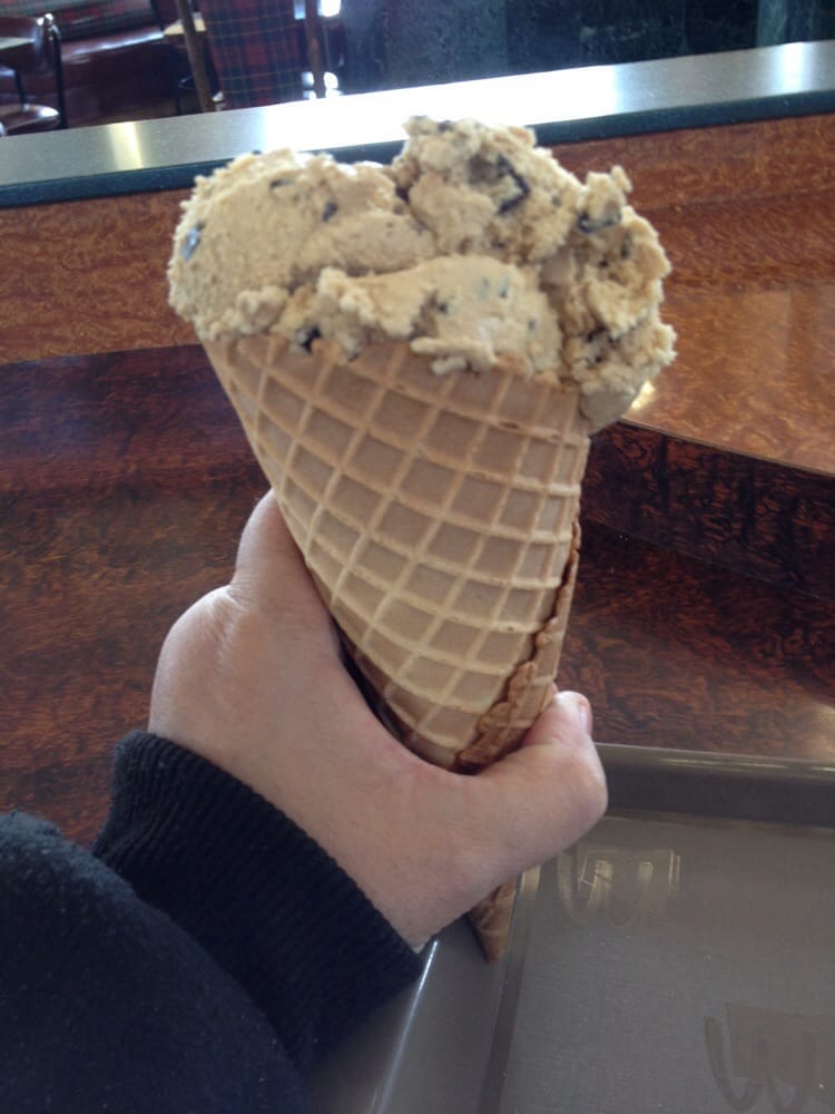 EDY’S ICE CREAM Governor Thomas E Dewey Thruway Travel Plz, Warners