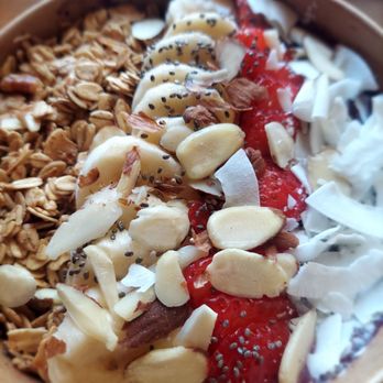 juice co. LG - House açai bowl, no additions. - Juice Bars & Smoothies Near Me - Los Gatos, California juice co. LG - House açai bowl, no additions. - Juice Bars & Smoothies Near Me - Los Gatos, California