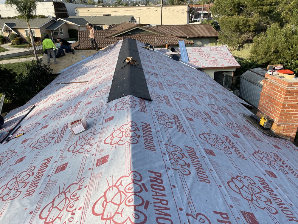 Slide of AJ Roofing & Repair