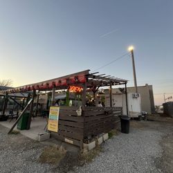 Don Pibil Grill - Patio seating