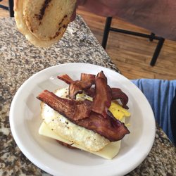 Full Circle Café & Espresso Bar - Breakfast sandwich