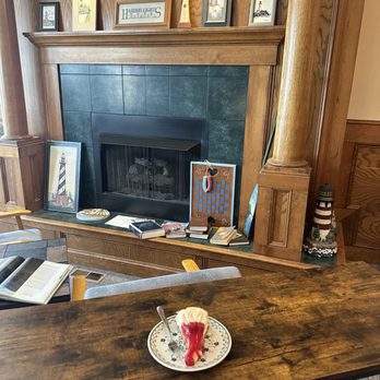 Harbor Lights Coffeehouse - fire place - Coffee & Tea Near Me - Leavenworth, Kansas