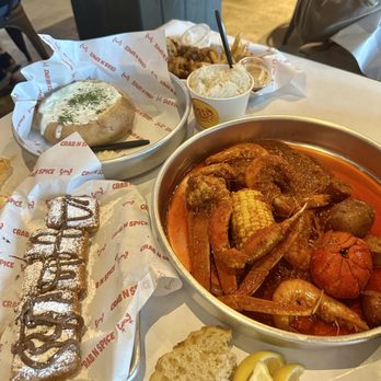 Crab N Spice - Seafood Near Me - Carson, California