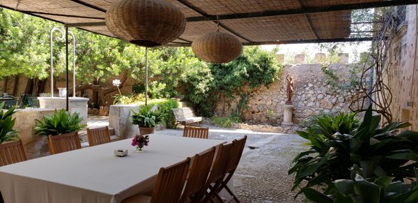 Bodega Ribas by null