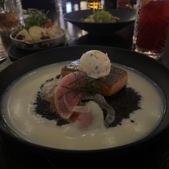 Hell's Kitchen - Salmon with Garlic Butter - Cocktail Bars Near Me - Funner, California