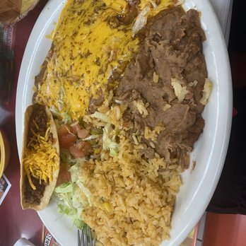 Taqueria Jalisco - a plate of mexican food - Tex-Mex Near Me - San Antonio, Texas Taqueria Jalisco - a plate of mexican food - Tex-Mex Near Me - San Antonio, Texas