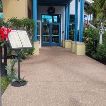 Lucky Shuck - Seafood Near Me - Jupiter, Florida