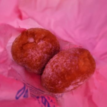 Leonard's Bakery - Malasadas - Bakeries Near Me - Honolulu, Hawaii Leonard's Bakery - Malasadas - Bakeries Near Me - Honolulu, Hawaii