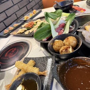 EJ's Hot Pot & Sushi - Sushi Bars Near Me - Austin, Texas