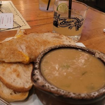 Snap Dragon - Chili and grilled cheese - Bars Near Me - Burnsville, North Carolina
