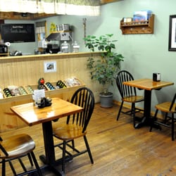 Crossroads - You can eat here or grab you food to go