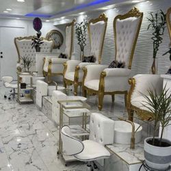 Bad and Bougee Nail and Lash Bar - We do hair and nails