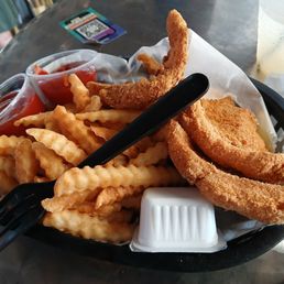 Yummy catfish basket Yummy catfish basket