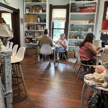 Farmhouse Coffee & Treasures - Coffee & Tea Near Me - Argyle, Texas