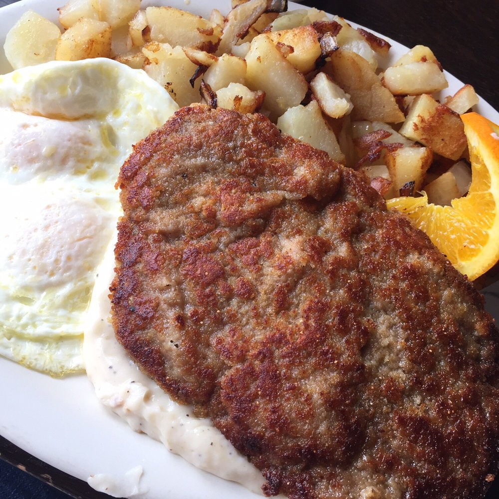 M & M Restaurant & Lounge - American Near Me - Gresham, Oregon