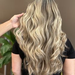 Brazilian Hair Studio - Highlights