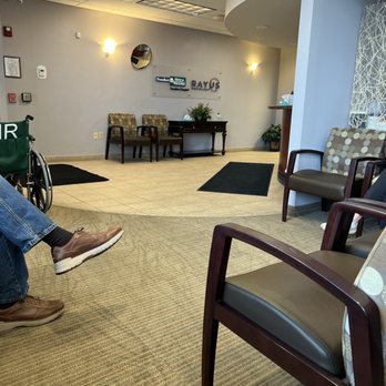 Froedtert - RAYUS Radiology - Waiting area. - Diagnostic Imaging Near Me - Wauwatosa, Wisconsin Froedtert - RAYUS Radiology - Waiting area. - Diagnostic Imaging Near Me - Wauwatosa, Wisconsin
