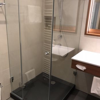 Hotel Hachinger Hof - Kostenloses WLAN Kostenlose Garage Neu renoviertes Zimmer Nettes Personal Gutes Essen Was will man mehr - Hotels Near Me - Oberhaching, BY