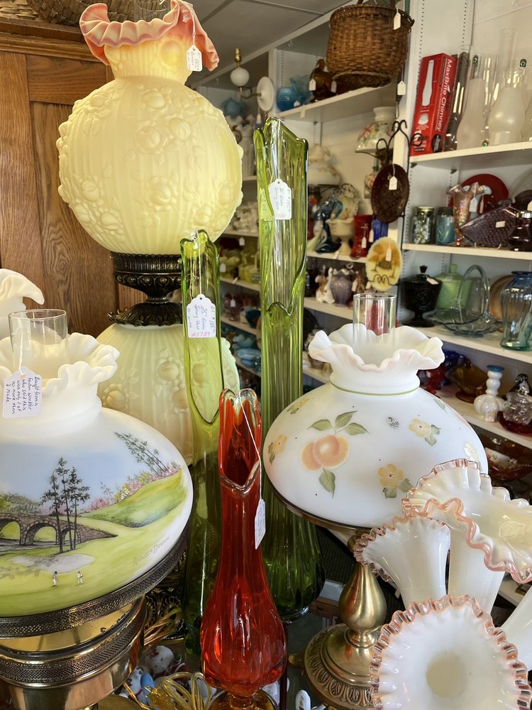 WILLIAMSTOWN ANTIQUE MALL Updated September 2024 19 Photos 801