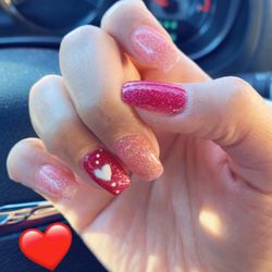 Binh's Nails - Gel Fill with design