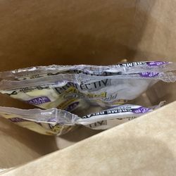 King's Wigs & Beauty Supply - Only 3 pkgs of relaxer , should be 6