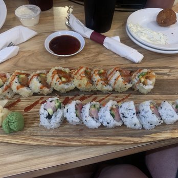 Diamond Shoals - Coco Mango (bottom) and I don't remember top but so so good! - Seafood Near Me - Buxton, North Carolina Diamond Shoals - Coco Mango (bottom) and I don't remember top but so so good! - Seafood Near Me - Buxton, North Carolina