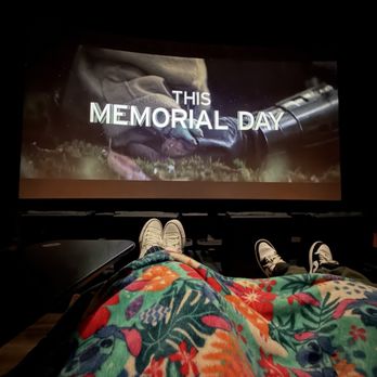 AMC Montclair Place 12 - Cinema Near Me - Montclair, California