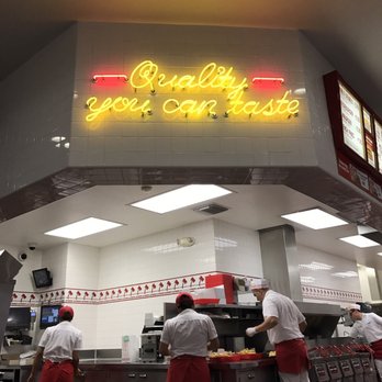 In-N-Out Burger - Fast Food Near Me - Canoga Park, California