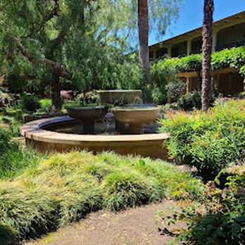 El Pueblo Inn - nice grounds - Hotels Near Me - Sonoma, California El Pueblo Inn - nice grounds - Hotels Near Me - Sonoma, California