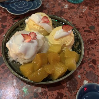 Soothr - Mango Sundaes - Cocktail Bars Near Me - Long Island City, New York Soothr - Mango Sundaes - Cocktail Bars Near Me - Long Island City, New York