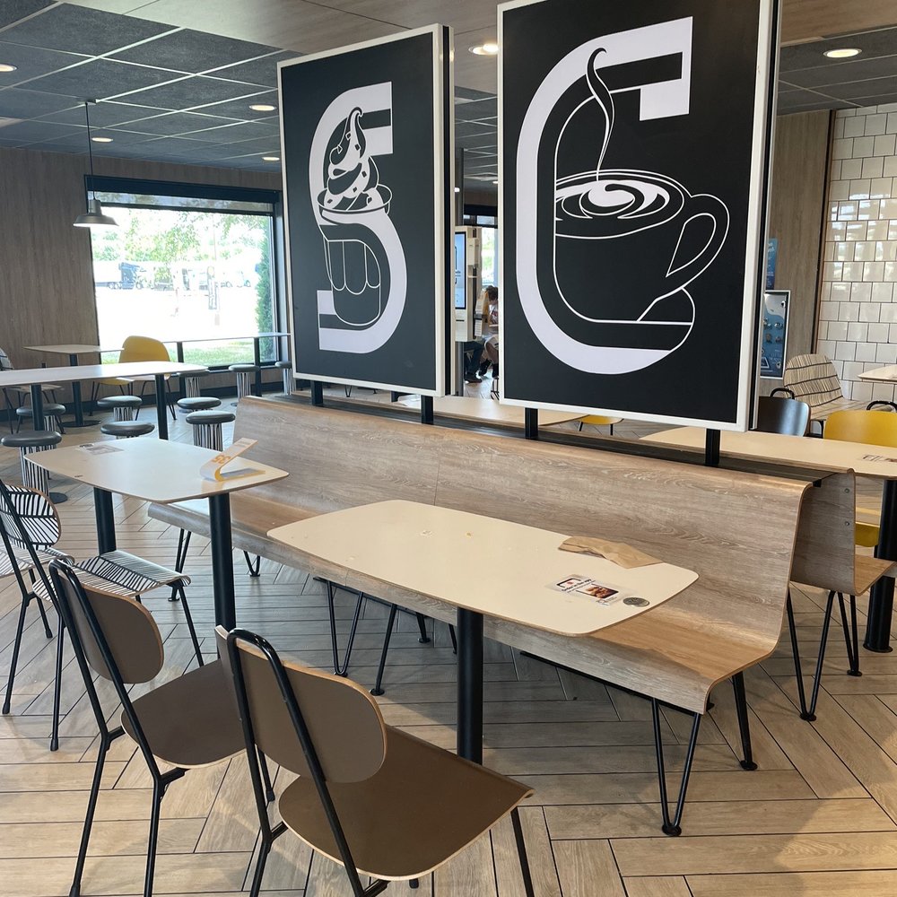 McDonald's - Inside - Fast Food Near Me - Nashville, Illinois McDonald's - Inside - Fast Food Near Me - Nashville, Illinois