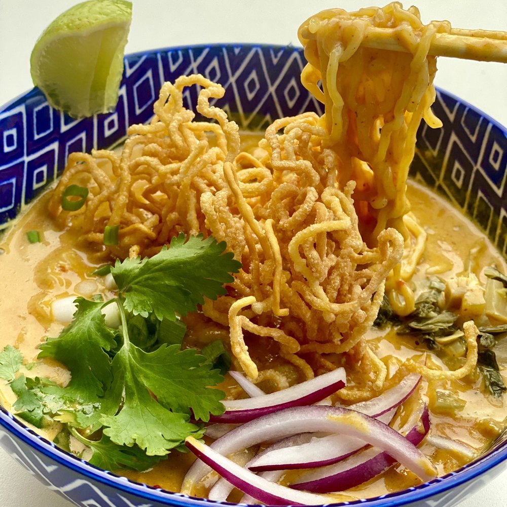 Khao Yai Thai Kitchen - Khao Soi : egg noodles in yellow curry soup - Thai Near Me - Beaverton, Oregon